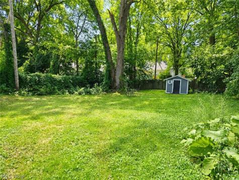 1600 Delia Avenue Akron OH 44320