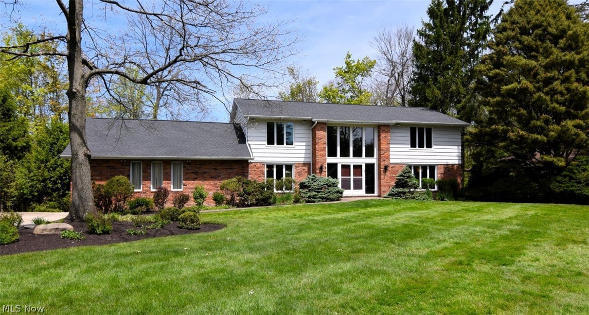 9 Pepper Creek Drive Pepper Pike OH 44124