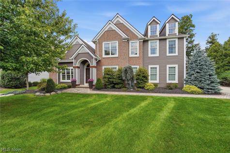 120 Pinehurst Drive Aurora OH 44202
