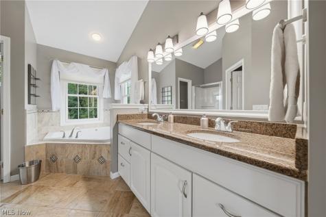 120 Pinehurst Drive Aurora OH 44202
