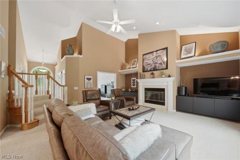120 Pinehurst Drive Aurora OH 44202