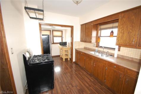 146 N Richview Avenue Youngstown OH 44509