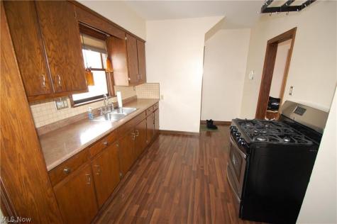 146 N Richview Avenue Youngstown OH 44509