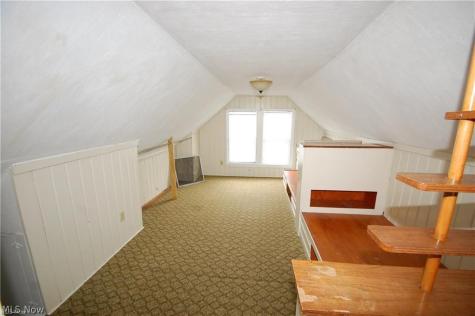 146 N Richview Avenue Youngstown OH 44509