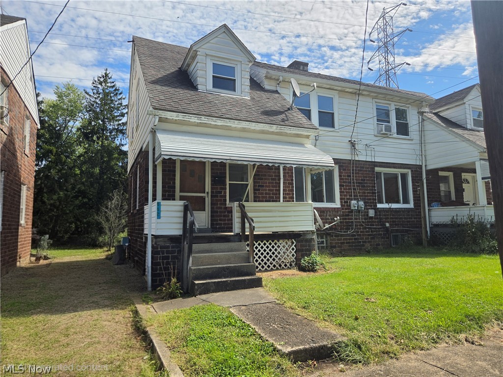 442 Garfield Street Struthers OH 44471
