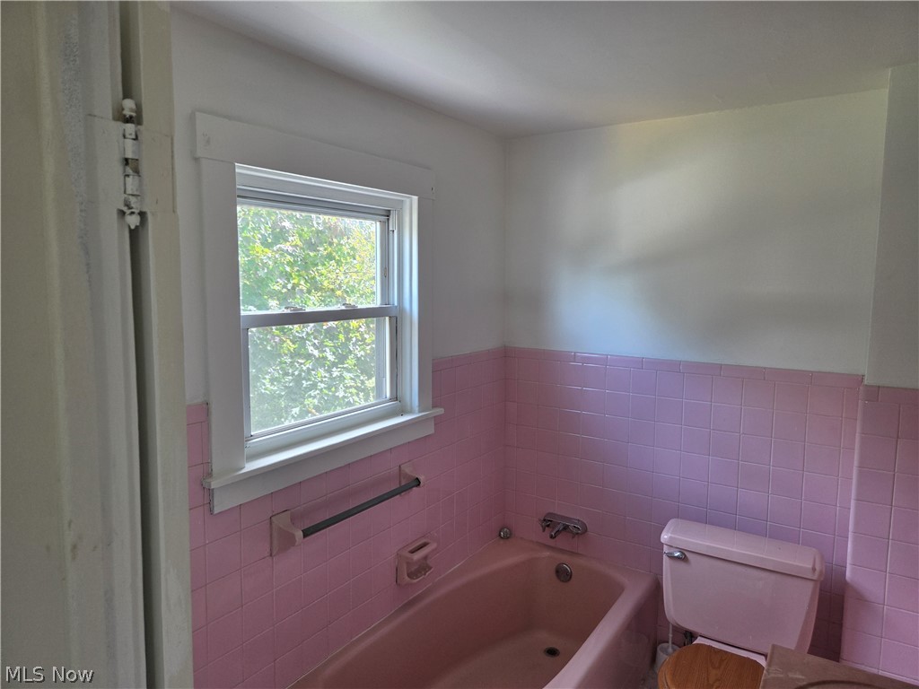 442 Garfield Street Struthers OH 44471