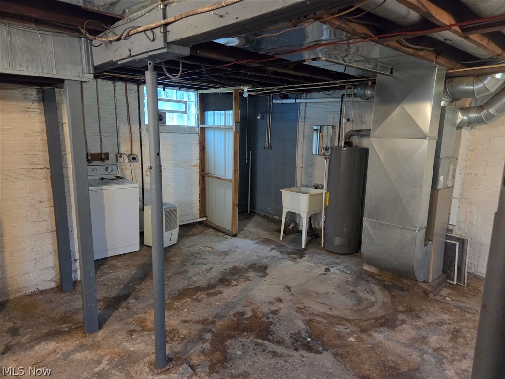 442 Garfield Street Struthers OH 44471