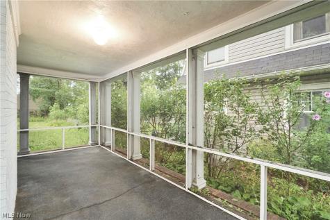 1296 Delia Avenue Akron OH 44320
