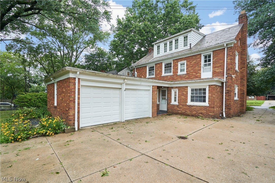 1296 Delia Avenue Akron OH 44320