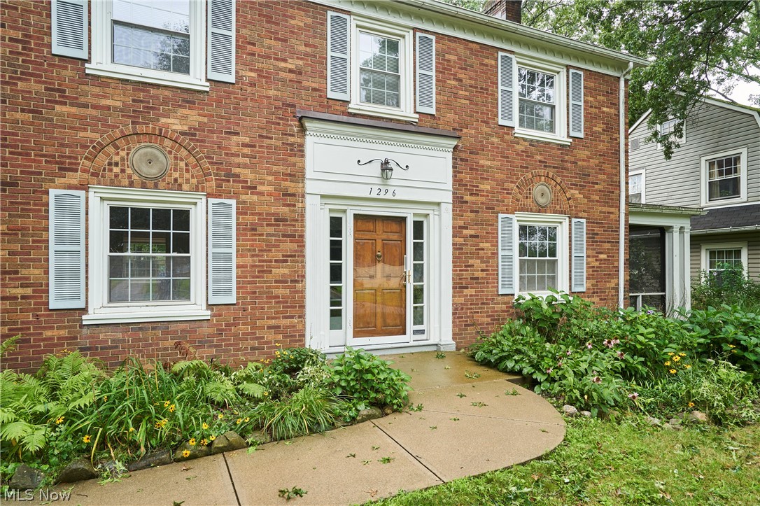 1296 Delia Avenue Akron OH 44320