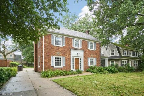 1296 Delia Avenue Akron OH 44320