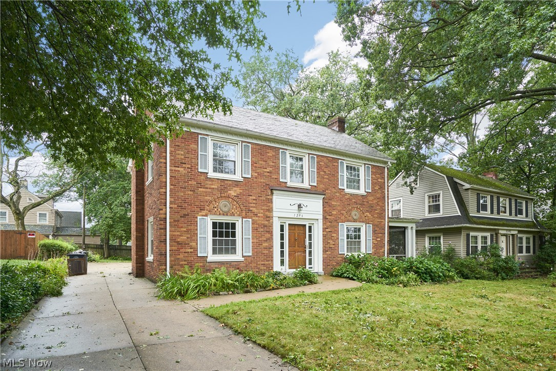 1296 Delia Avenue Akron OH 44320