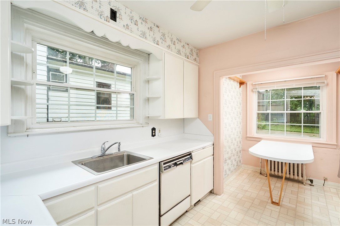 1296 Delia Avenue Akron OH 44320