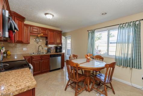 245 Defiance Avenue Elyria OH 44035