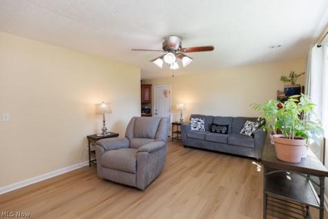 245 Defiance Avenue Elyria OH 44035