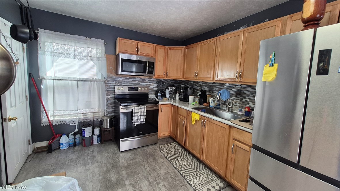 3917 Mapledale Avenue Cleveland OH 44109