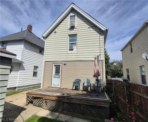 3917 Mapledale Avenue Cleveland OH 44109