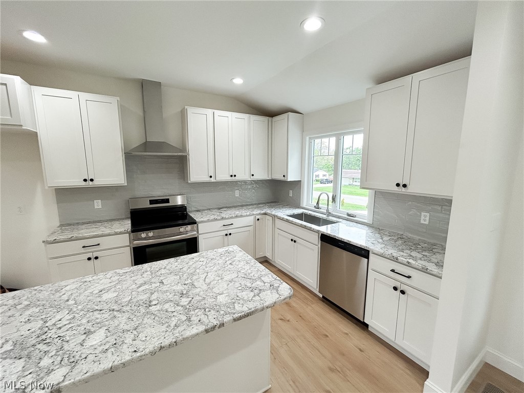 3654 Rolling Ridge Road NE Canton OH 44721