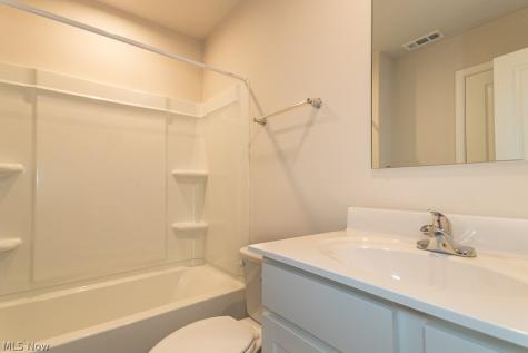 578 Cherrywood Lane Painesville OH 44077