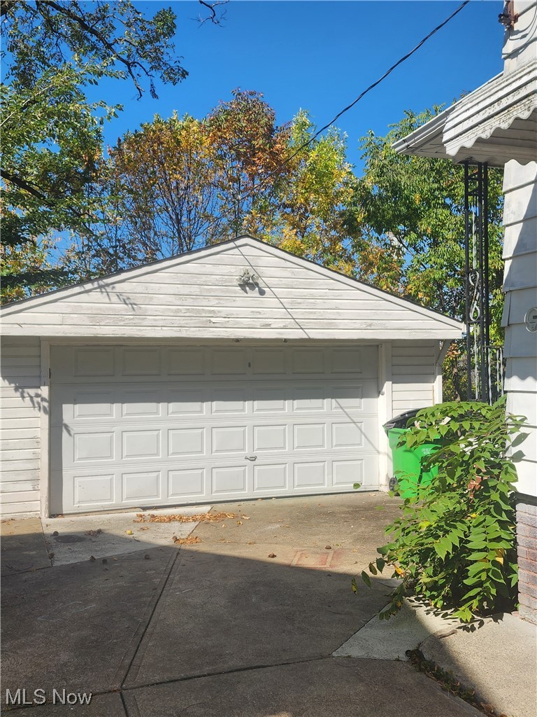 24691 Hawthorne Euclid OH 44117