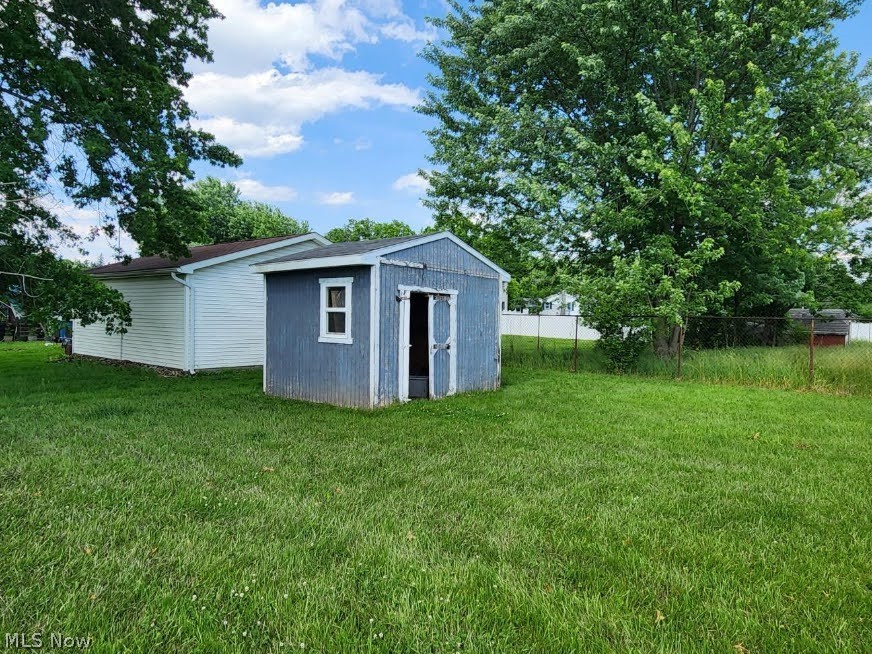 798 Devitt Avenue Campbell OH 44405