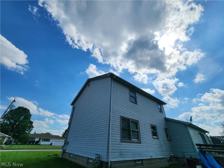 798 Devitt Avenue Campbell OH 44405