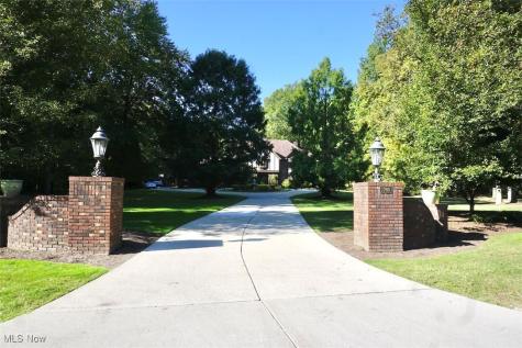 1760 Chartley Road Gates Mills OH 44040