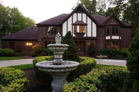 1760 Chartley Road Gates Mills OH 44040