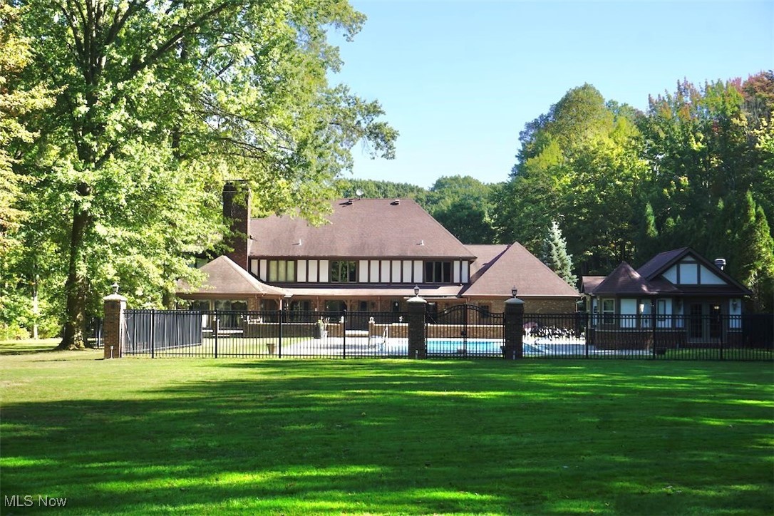 1760 Chartley Road Gates Mills OH 44040