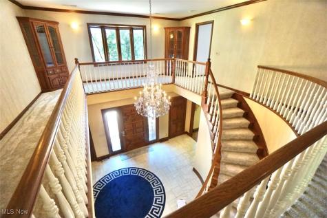 1760 Chartley Road Gates Mills OH 44040