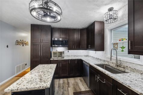 547 Cove Beach Avenue Sheffield Lake OH 44054