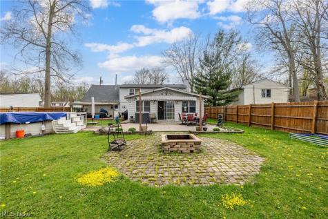 547 Cove Beach Avenue Sheffield Lake OH 44054
