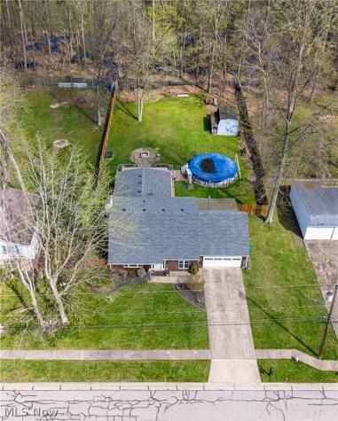 547 Cove Beach Avenue Sheffield Lake OH 44054