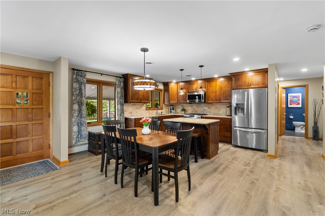 10661 Kent Avenue NE Hartville OH 44632