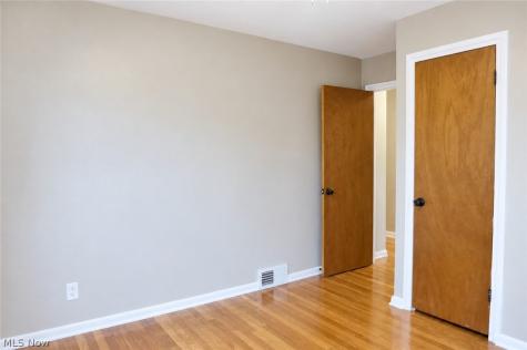 2318 Lincoln Avenue Parma OH 44134