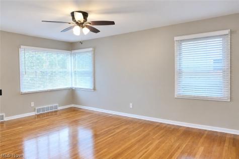 2318 Lincoln Avenue Parma OH 44134