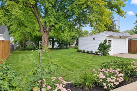 2318 Lincoln Avenue Parma OH 44134