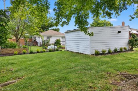 2318 Lincoln Avenue Parma OH 44134