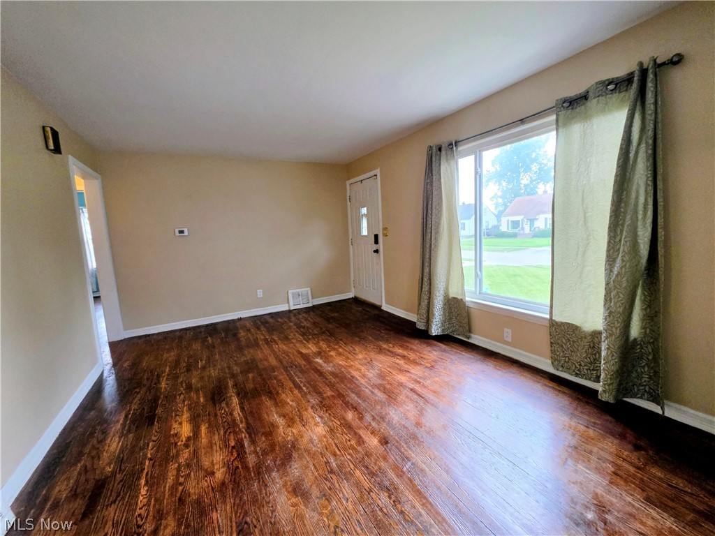 624 Bonnie Brae Warren OH 44483