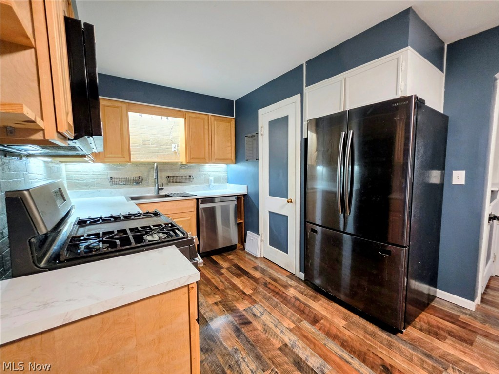 624 Bonnie Brae Warren OH 44483
