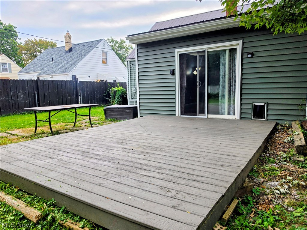 624 Bonnie Brae Warren OH 44483