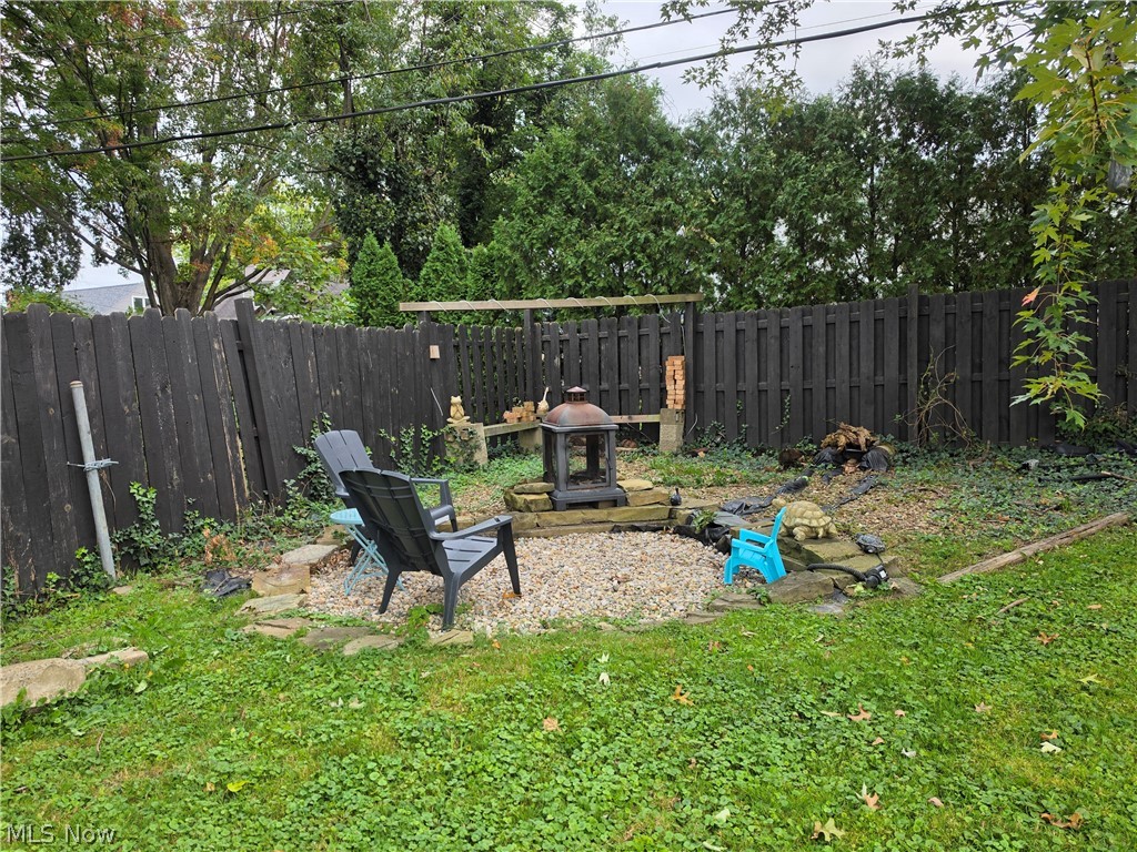 624 Bonnie Brae Warren OH 44483