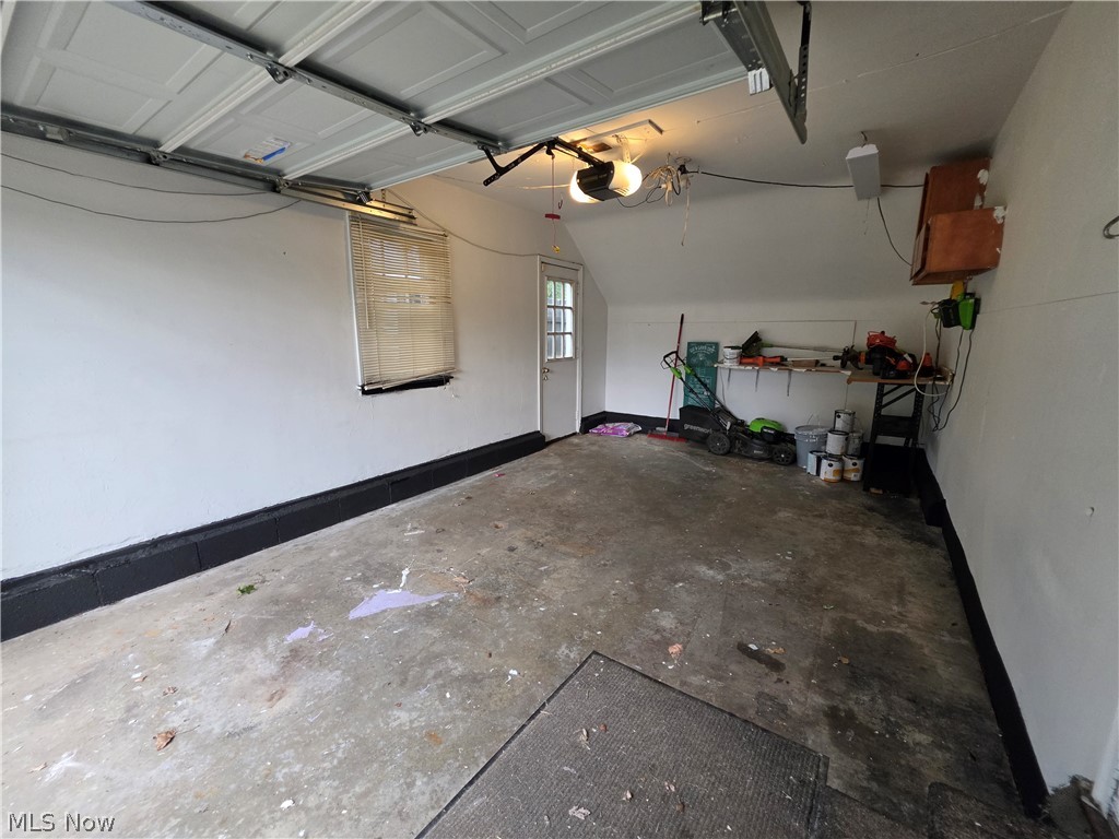 624 Bonnie Brae Warren OH 44483