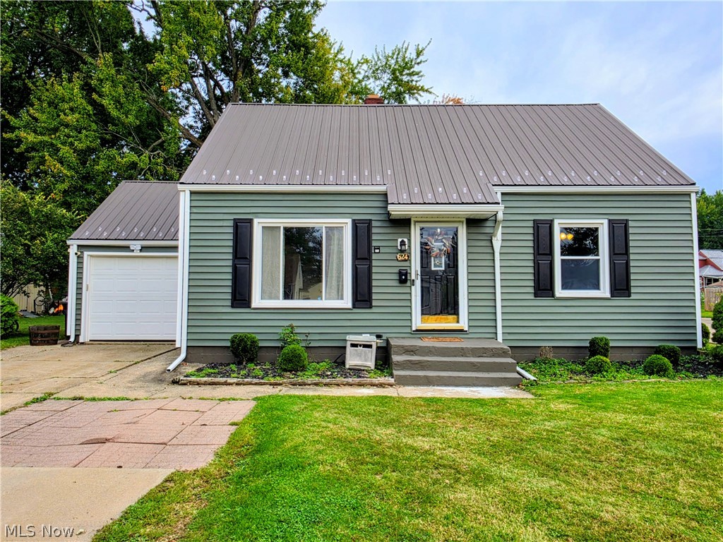 624 Bonnie Brae Warren OH 44483