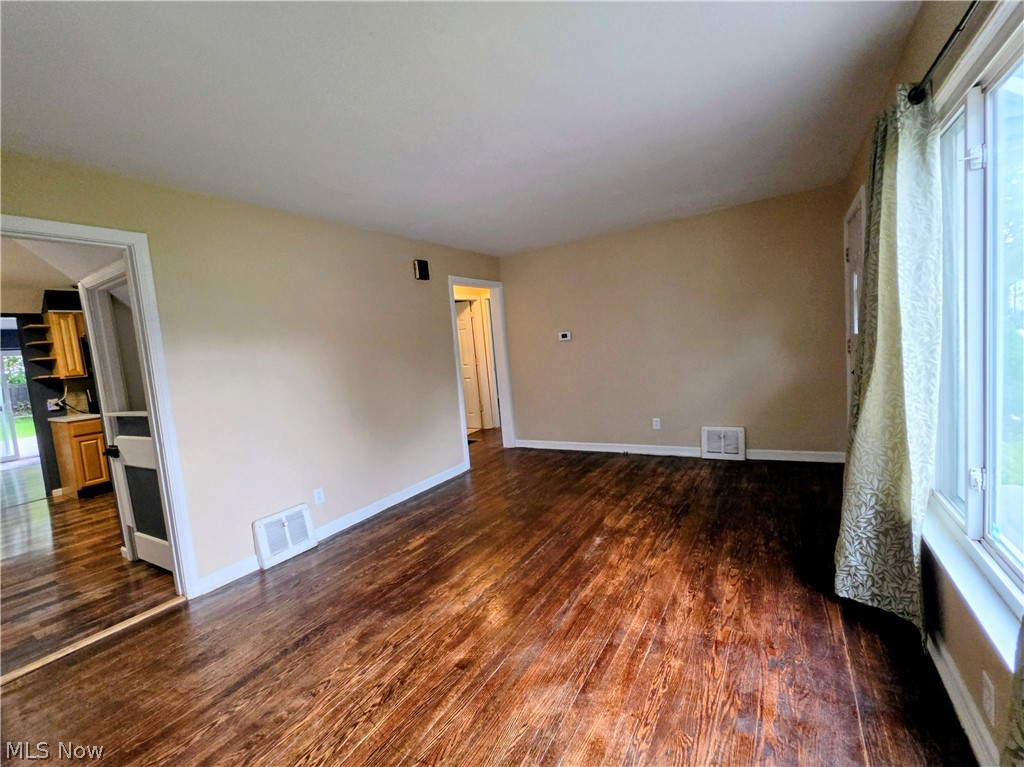 624 Bonnie Brae Warren OH 44483