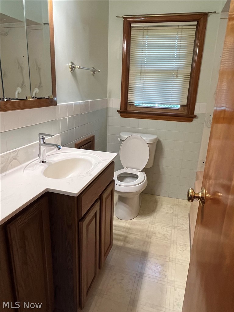 1528 Hammel Street Akron OH 44306