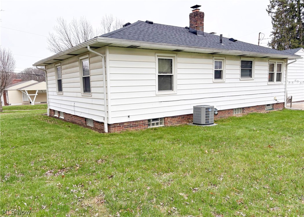 1528 Hammel Street Akron OH 44306