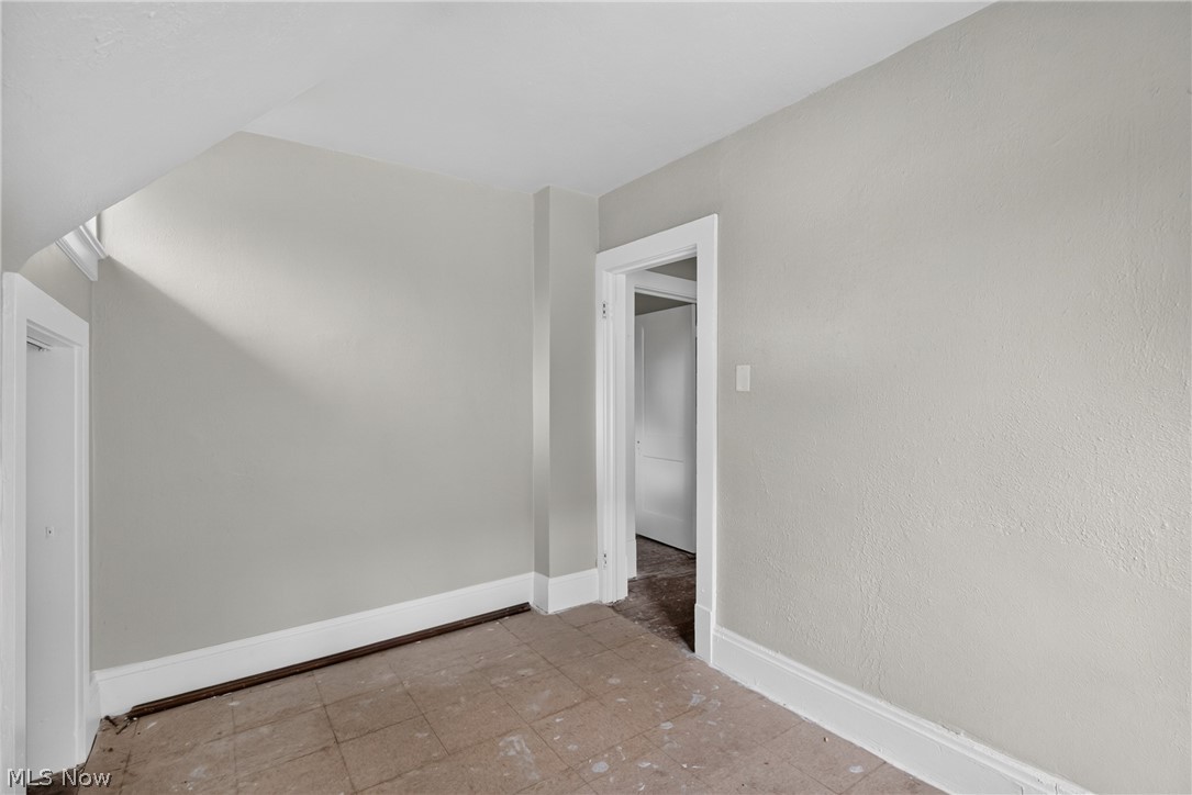 4126 E 142nd Street Cleveland OH 44128