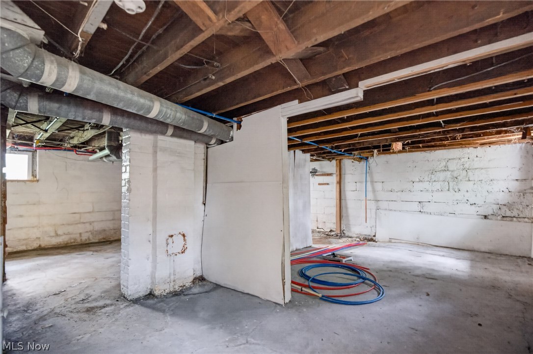 4126 E 142nd Street Cleveland OH 44128