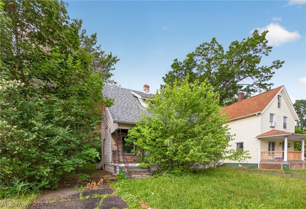 4126 E 142nd Street Cleveland OH 44128